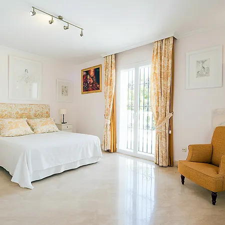 Apartment Atico Elviria Marbella